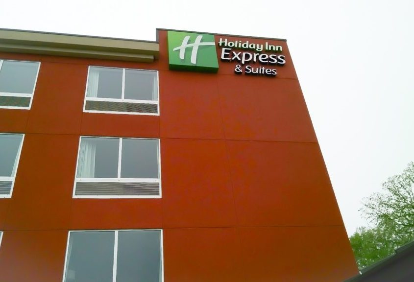 Holiday Inn Express & Suites Building